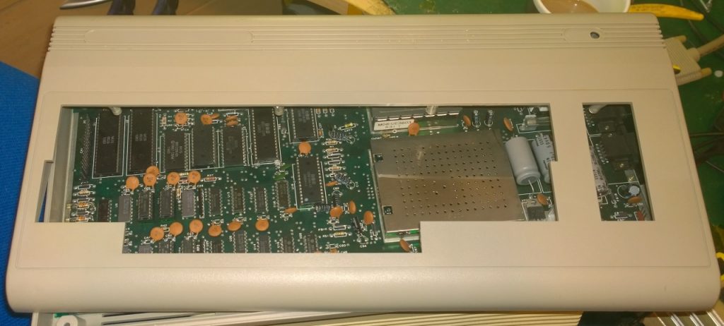 23CT Gold C64 Mod - TFW8b.com