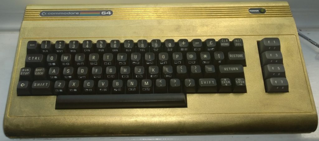 23CT Gold C64 Mod - TFW8b.com