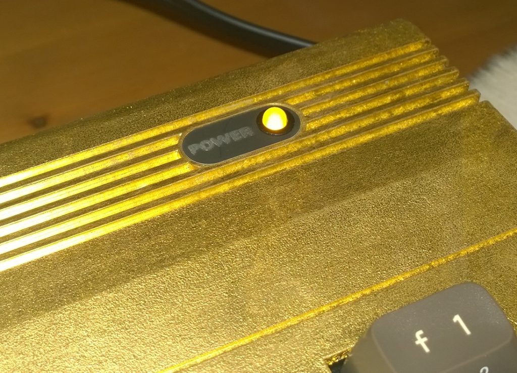 23CT Gold C64 Mod - TFW8b.com