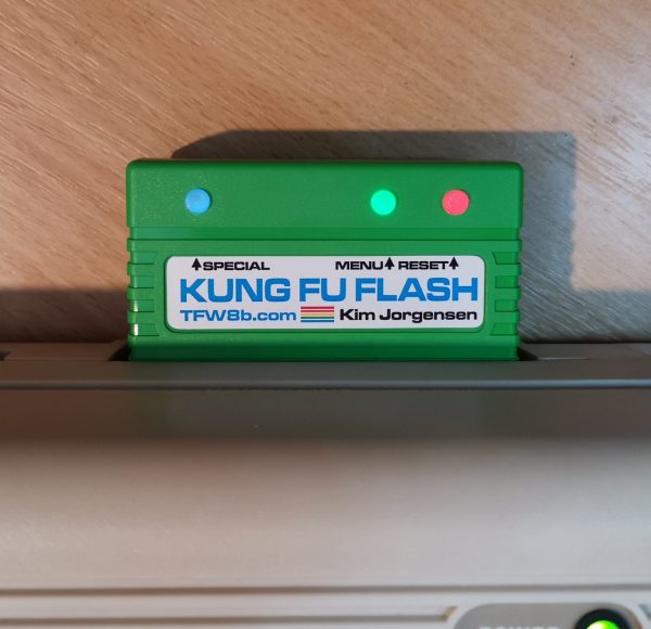 TFW8b 5 LED Variant of the Kung Fu Flash for the Commodore 64 in our own injection moulded case (Green)